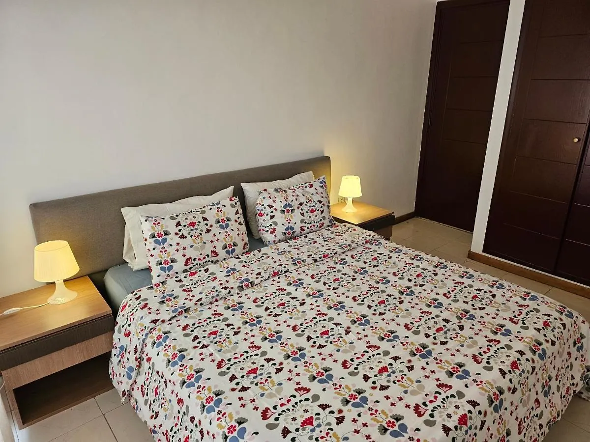 Lovely Modern Flat With Balcony, Casablanca 0*,  Morocco